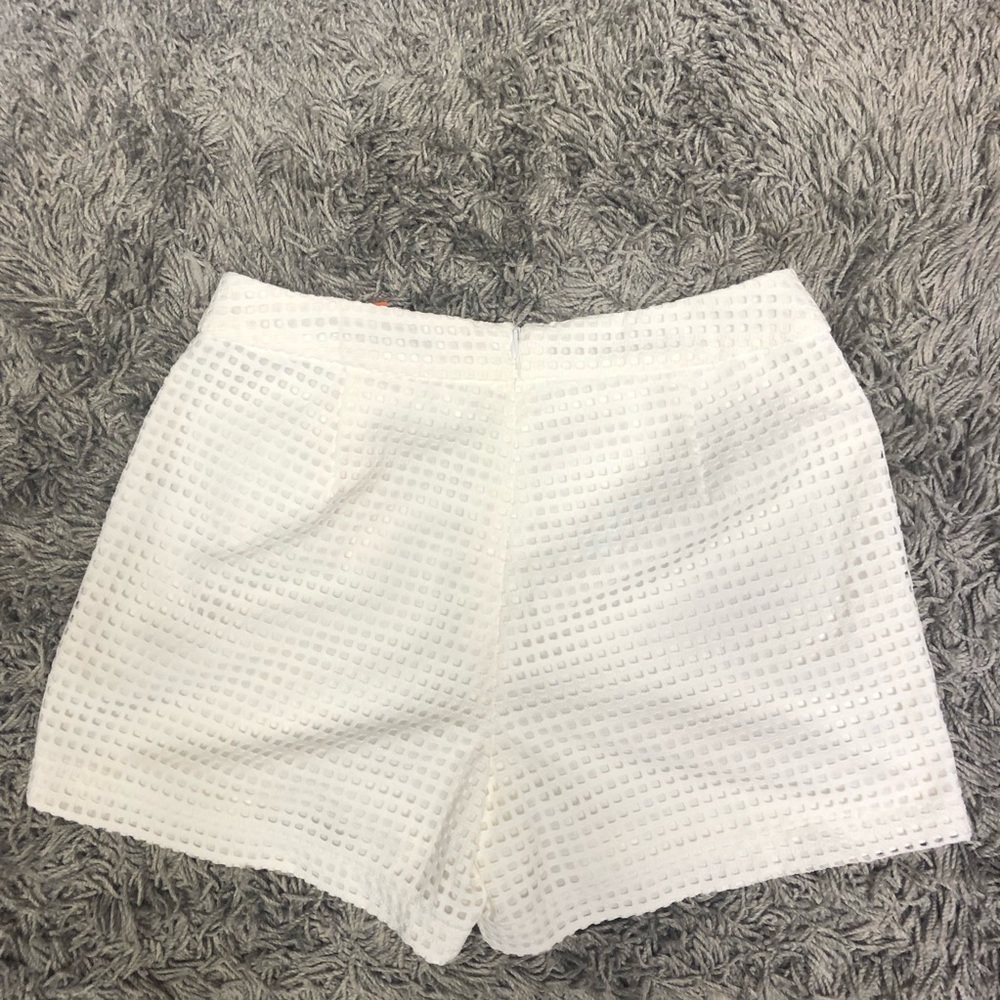 Jude Connally White Lace Lily Short NWT Sz XS - Picture 5 of 7